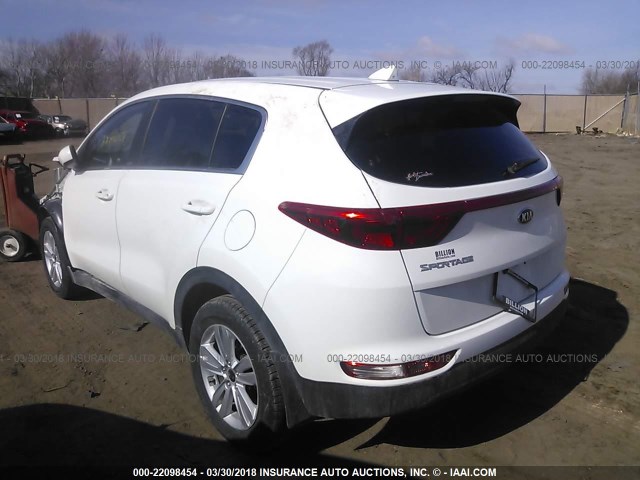 KNDPMCAC1H7176507 - 2017 KIA SPORTAGE LX WHITE photo 3