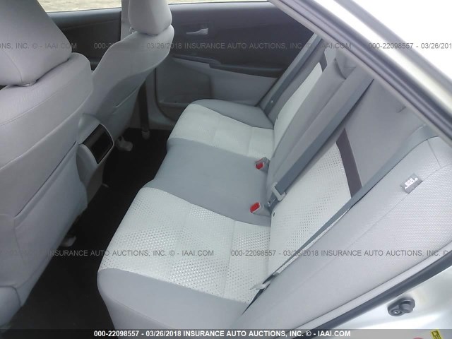 4T4BF1FK0CR175563 - 2012 TOYOTA CAMRY SE/LE/XLE ვერცხლისფერი ფოტო 8