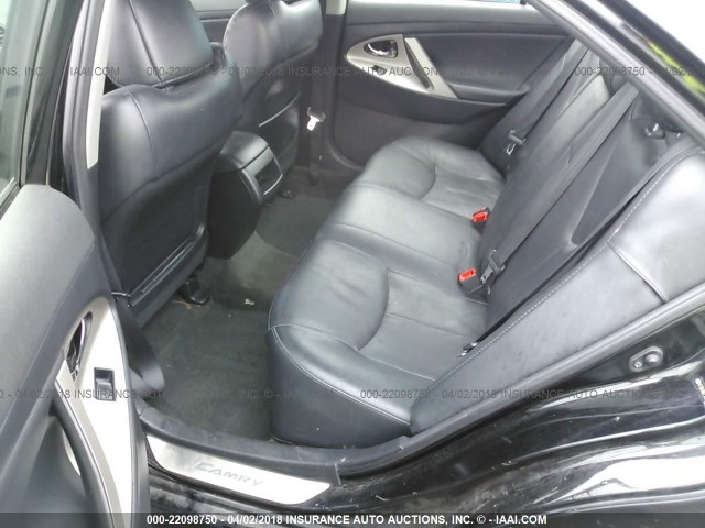 4T1BK46K28U060039 - 2008 TOYOTA CAMRY LE/XLE/SE შავი ფოტო 8