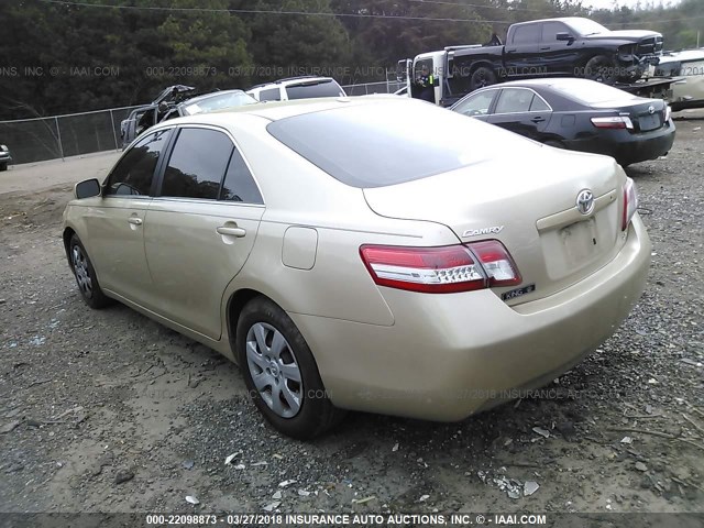 4T4BF3EK8AR017739 - 2010 TOYOTA CAMRY SE/LE/XLE GOLD photo 3