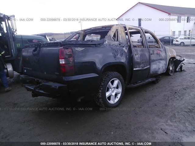 3GNVKGE04AG159447 - 2010 CHEVROLET AVALANCHE LTZ BLACK photo 4