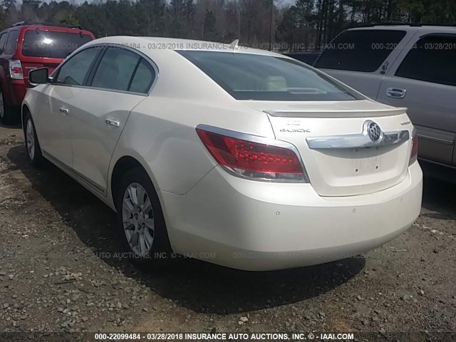 1G4GD5ER6CF325630 - 2012 BUICK LACROSSE PREMIUM WHITE photo 3