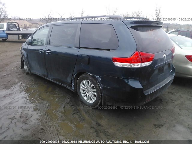 5TDYK3DC7BS077967 - 2011 TOYOTA SIENNA XLE/LIMITED Dark Blue photo 3