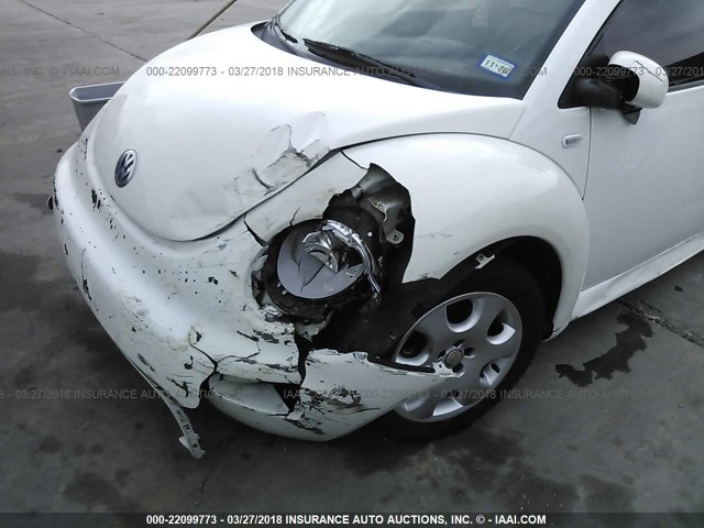 3VWCB21C62M452379 - 2002 VOLKSWAGEN NEW BEETLE GLS WHITE photo 6