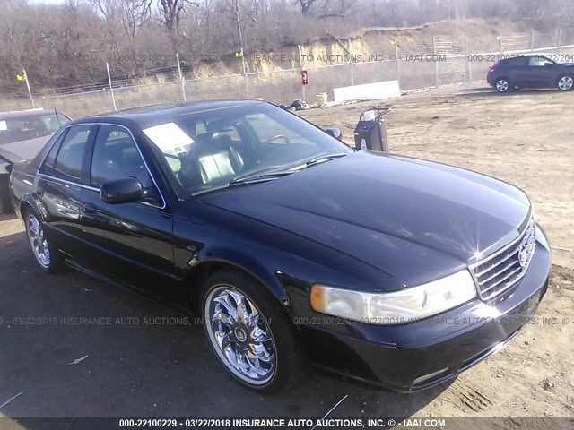 1G6KY54982U124944 - 2002 CADILLAC SEVILLE STS BLACK photo 1