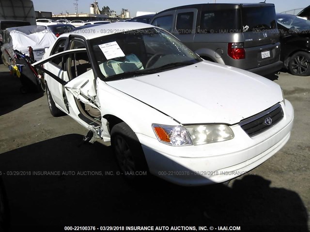 JT2BG22K910562956 - 2001 TOYOTA CAMRY CE/LE/XLE WHITE photo 1