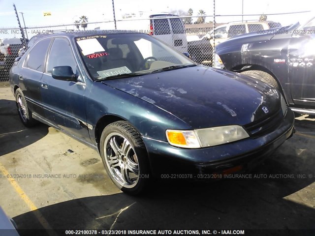 1HGCD5660RA110808 - 1994 HONDA ACCORD EX GREEN photo 1