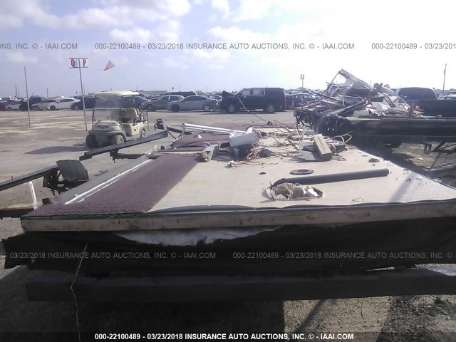 4X4TWDF226J046843 - 2006 FOREST RIVER WILDWOOD 301BHBS  白色 照片 8