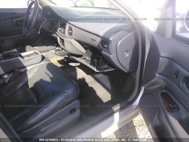 2G4WY55J911217887 - 2001 BUICK CENTURY LIMITED SILVER photo 5