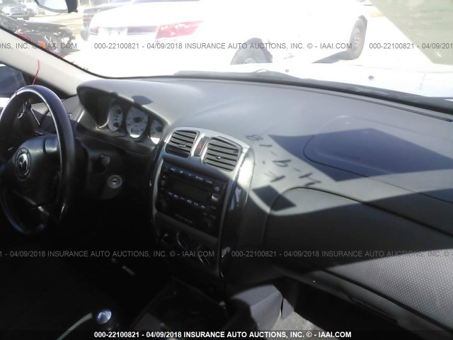 JM1BJ245421522070 - 2002 MAZDA PROTEGE PR5 银色 照片 5