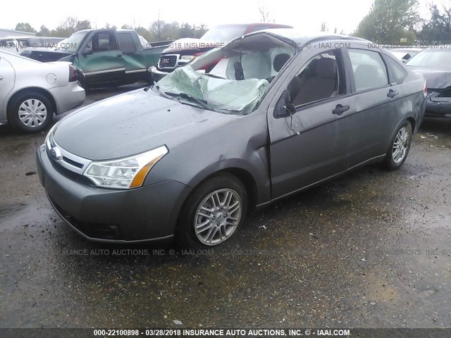 1FAHP35NX9W151190 - 2009 FORD FOCUS SE ნაცრისფერი ფოტო 2