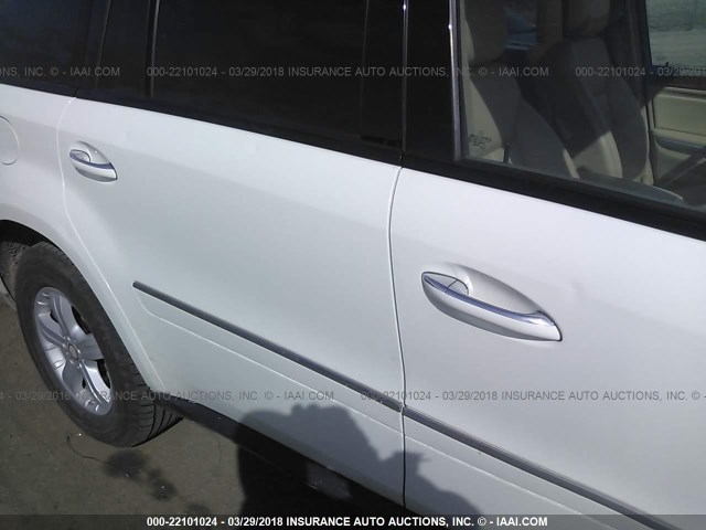 4JGBF71E88A380586 - 2008 MERCEDES-BENZ GL 450 4MATIC WHITE photo 6