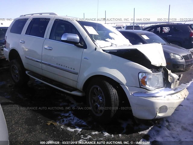 1A8HW58218F132531 - 2008 CHRYSLER ASPEN LIMITED WHITE photo 1