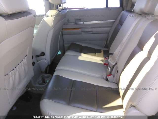 1A8HW58218F132531 - 2008 CHRYSLER ASPEN LIMITED WHITE photo 8