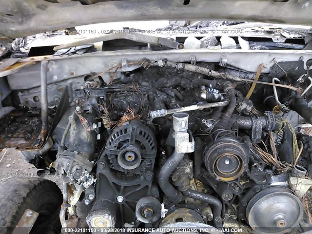 1GCHK23658F125819 - 2008 CHEVROLET SILVERADO K2500 HEAVY DUTY RED photo 10