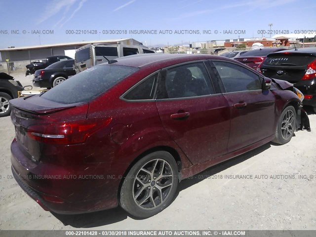 1FADP3FE9FL268964 - 2015 FORD FOCUS SE RED photo 4