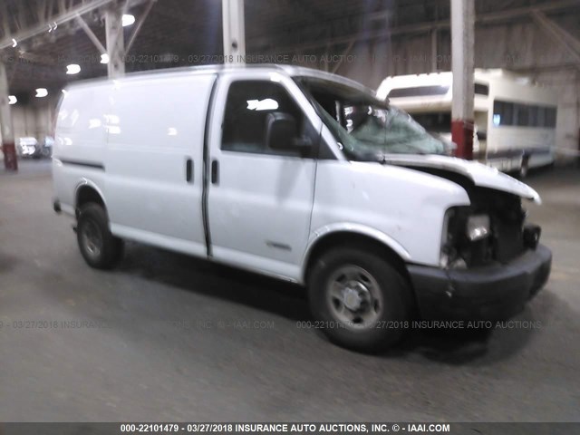 1GCHG35U351205695 - 2005 CHEVROLET EXPRESS G3500  WHITE photo 1