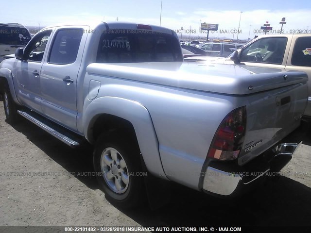 5TEJU62N25Z078453 - 2005 TOYOTA TACOMA DOUBLE CAB PRERUNNER GRAY photo 3