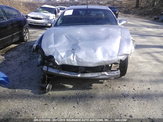 2G4WE567151332369 - 2005 BUICK LACROSSE CXS SILVER photo 6