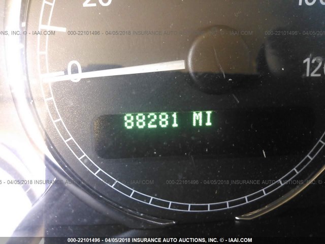 2G4WE567151332369 - 2005 BUICK LACROSSE CXS SILVER photo 7