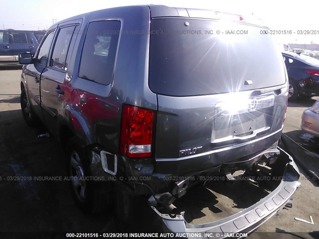 5FNYF3H24CB014238 - 2012 HONDA PILOT LX GRAY photo 3