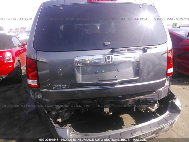 5FNYF3H24CB014238 - 2012 HONDA PILOT LX GRAY photo 6