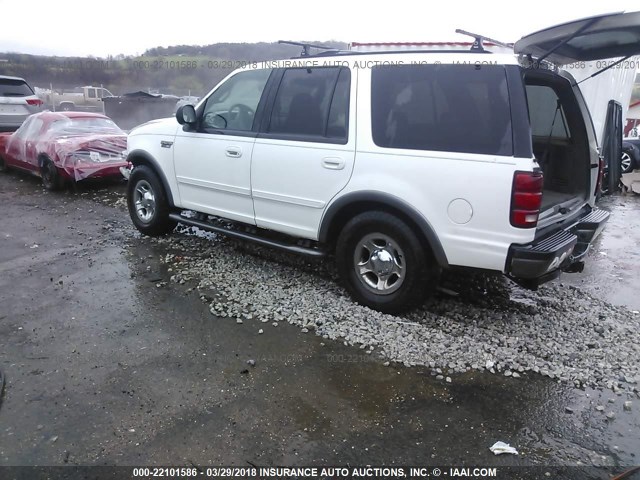 1FMRU15L32LA00754 - 2002 FORD EXPEDITION XLT WHITE photo 3