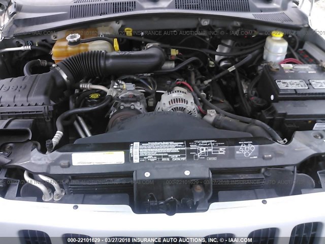 1J4GL48K64W161047 - 2004 JEEP LIBERTY SPORT 银色 照片 10