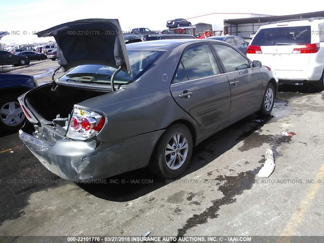 4T1BF32KX6U628443 - 2006 TOYOTA CAMRY LE/XLE/SE GRAY photo 4