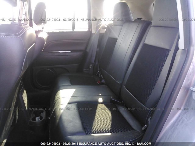 1C4NJDEB5GD712642 - 2016 JEEP COMPASS LATITUDE 银色 照片 8