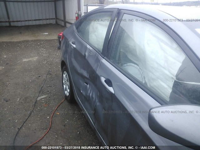 KMHCT4AE0DU524667 - 2013 HYUNDAI ACCENT GLS/GS SILVER photo 6