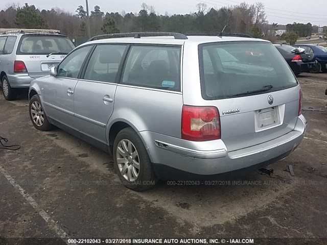 WVWVD63B02E020572 - 2002 VOLKSWAGEN PASSAT GLS GRAY photo 3