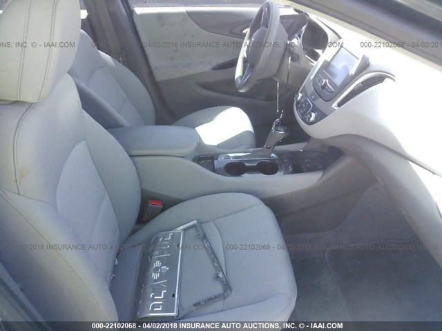 1G1ZB5ST4HF105065 - 2017 CHEVROLET MALIBU LS 灰色 照片 5