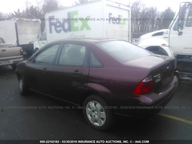 1FAHP34NX7W268945 - 2007 FORD FOCUS ZX4/S/SE/SES 红色 照片 3