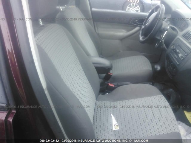 1FAHP34NX7W268945 - 2007 FORD FOCUS ZX4/S/SE/SES 红色 照片 5