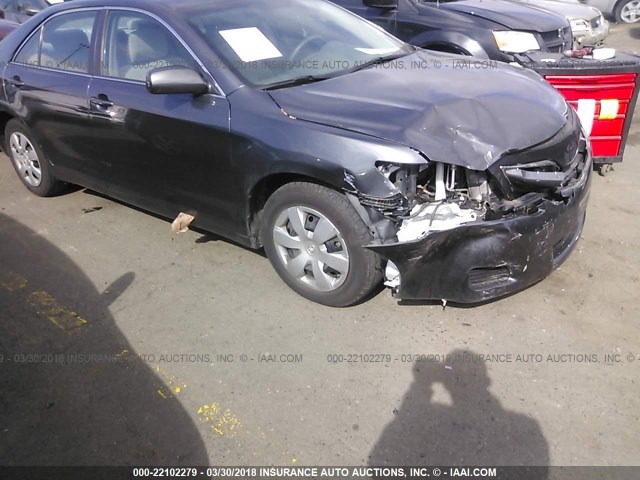 4T1BF3EK1AU033369 - 2010 TOYOTA CAMRY SE/LE/XLE GRAY photo 1