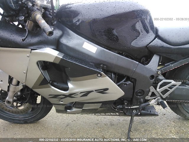 JKAZXDP163A062505 - 2003 KAWASAKI ZX750 P BLACK photo 9