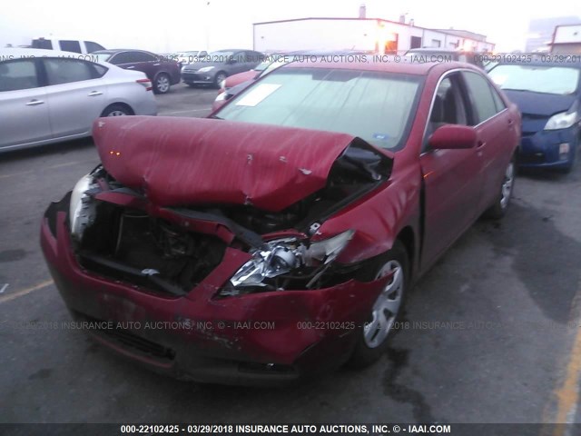 4T4BE46K17R008557 - 2007 TOYOTA CAMRY NEW GENERAT CE/LE/XLE/SE RED photo 2