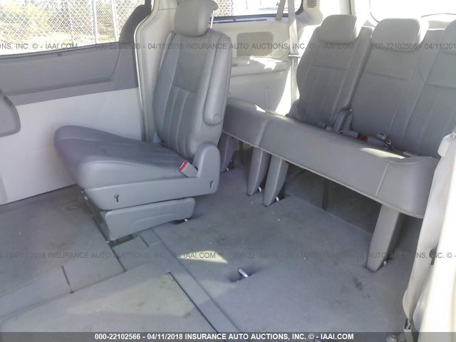 2A8HR54P28R765637 - 2008 CHRYSLER TOWN & COUNTRY TOURING GRAY photo 8