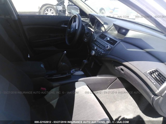 1HGCP26409A069827 - 2009 HONDA ACCORD LXP SILVER photo 5