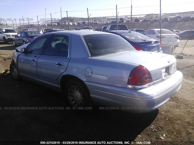 2FAFP74W0YX132871 - 2000 FORD CROWN VICTORIA LX Light Blue photo 3