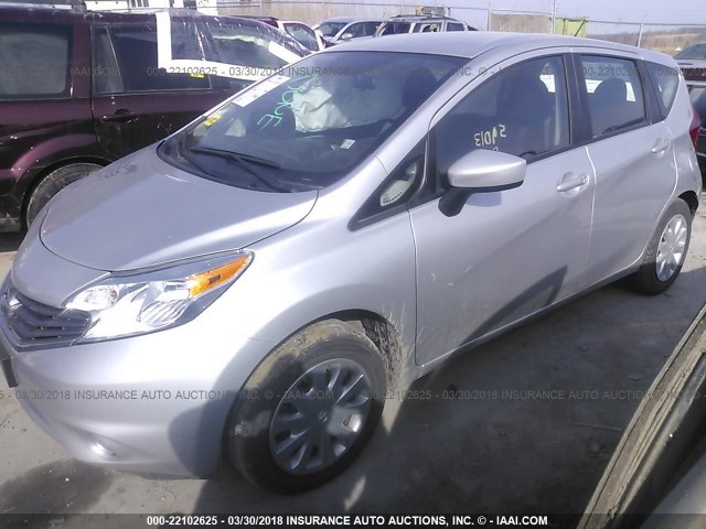 3N1CE2CP2FL418254 - 2015 NISSAN VERSA NOTE S/S PLUS/SV/SL/SR SILVER photo 2