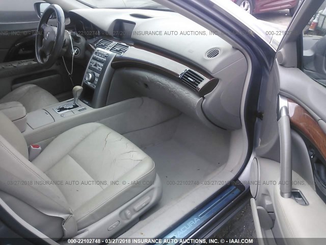 JH4KB165X6C002534 - 2006 ACURA RL GRAY photo 5