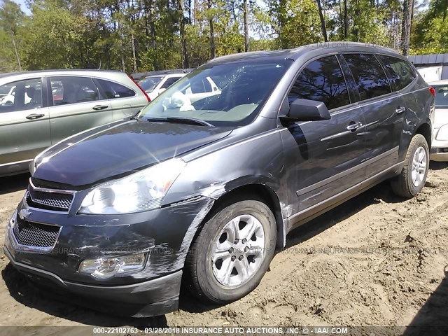 1GNKRFED3CJ279348 - 2012 CHEVROLET TRAVERSE LS GRAY photo 2