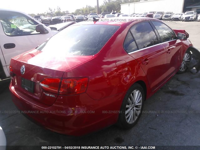 3VWLX7AJ9CM410819 - 2012 VOLKSWAGEN JETTA SEL RED photo 4