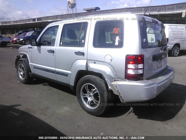 1J8GN28KX8W182065 - 2008 JEEP LIBERTY SPORT SILVER photo 3