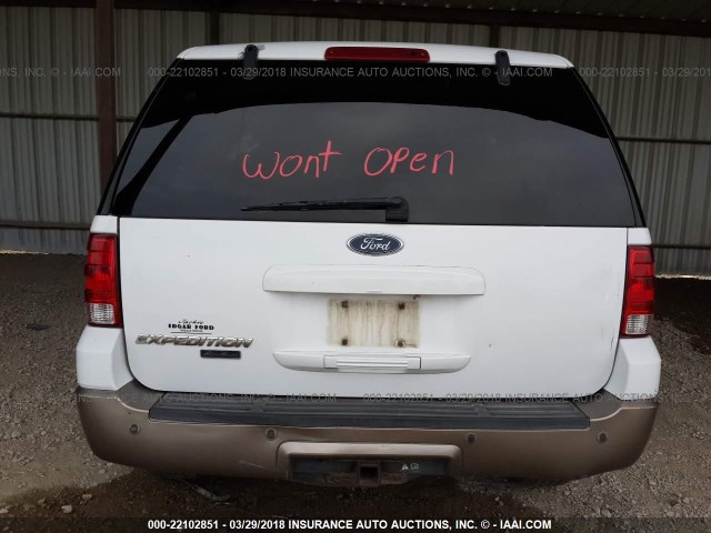 1FMRU17W44LB20573 - 2004 FORD EXPEDITION EDDIE BAUER WHITE photo 8