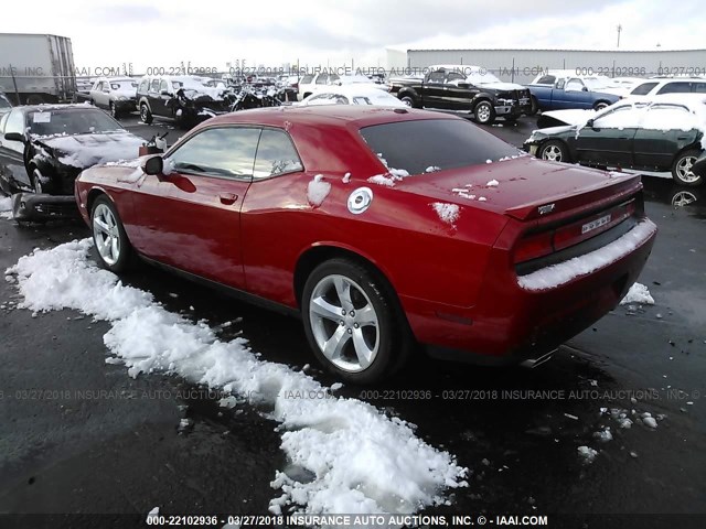 2C3CDYAGXDH553935 - 2013 DODGE CHALLENGER SXT RED photo 3