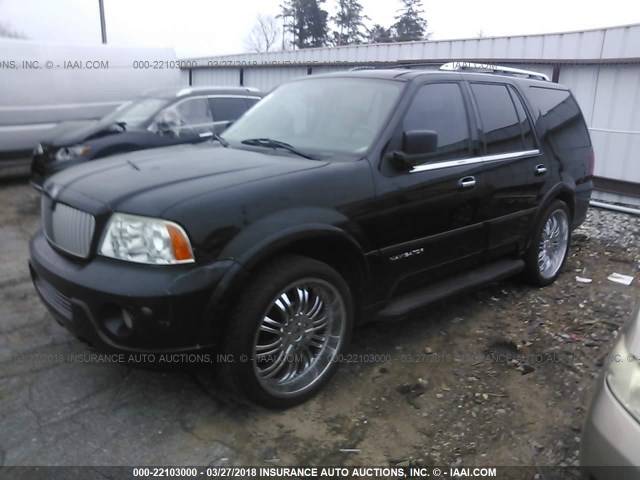 5LMFU27R13LJ39158 - 2003 LINCOLN NAVIGATOR BLACK photo 2