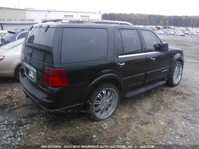 5LMFU27R13LJ39158 - 2003 LINCOLN NAVIGATOR BLACK photo 4